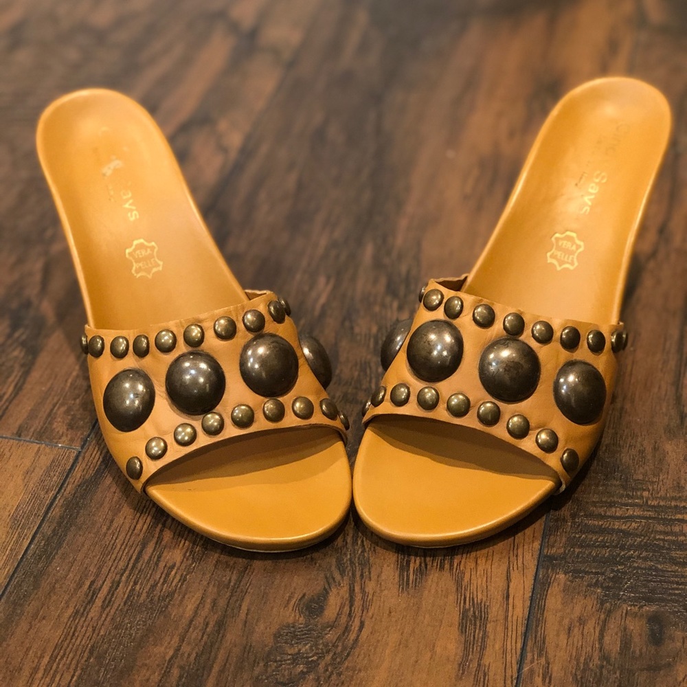Cindy Says Tan Wedges